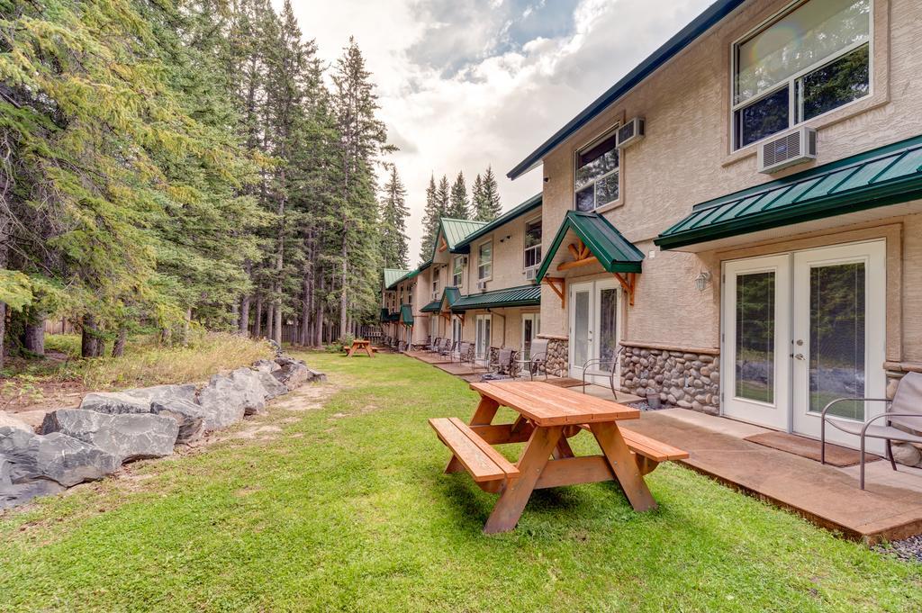 Inn Of The Rockies Canmore Exterior photo
