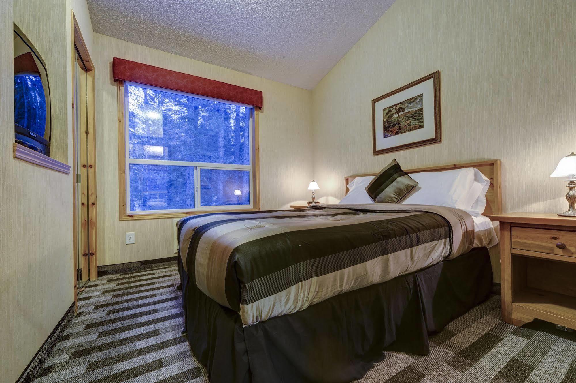 Inn Of The Rockies Canmore Exterior photo